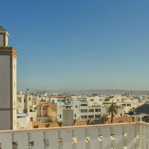 https://stella-4.essaouirahotels.net