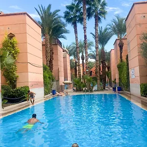  Guest house Kamal De Luxe Avec Jacuzzi Et Trois Piscines Au Coeur De Marrakech (adults Only)
