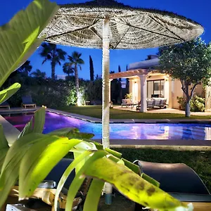 https://villa-naya-et-sa-piscine-chauffee-sans-vis-a-vis.agadirhotels.org